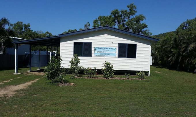 Dingo Beach House | Dingo Beach House - quiet getaway
