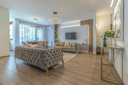 Ujlipotvaros Apartment | Dioro Luxury Residence Budapest- Steps from the Danube ,free parking