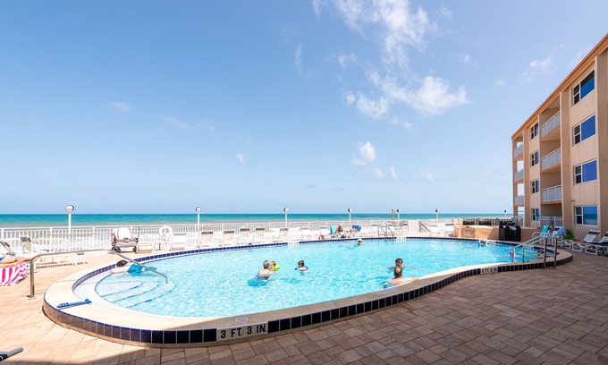 Satellite Beach Condo | Direct Ocean/Pool Deck