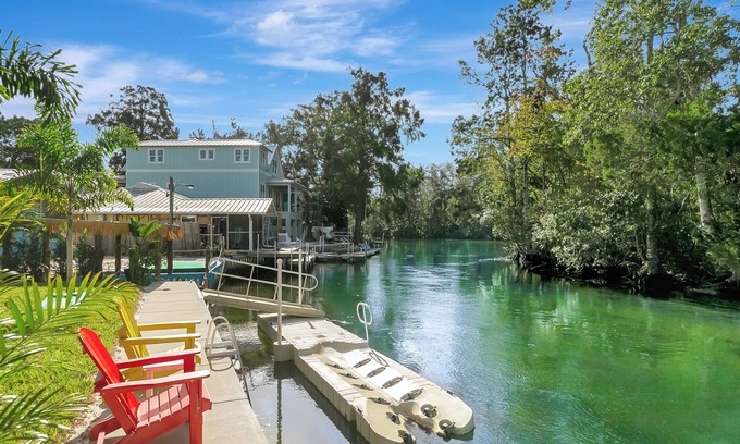 Weeki Wachee Gardens House | DIRECT WEEKI WACHEE RIVER FRONT! NEW CUSTOMHOME! WELCOME TO RIVER MARGARITAVILLE