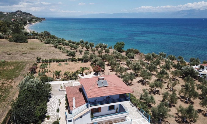 Pylos-Nestoras Apartment | Directly at the beach, in calm, rural environment - holiday apartment Messenia,