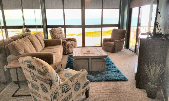 Sand Key Condo | Directly on the Beach! 139 special September 2025 2 week min