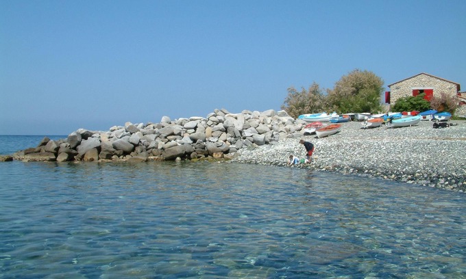 Pomonte Cottage | Directly on the shore independent stone house