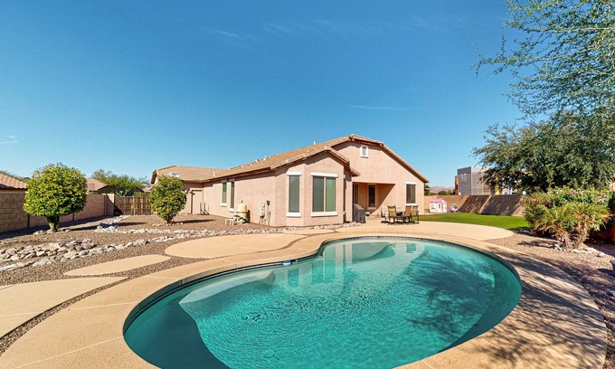 Marana House | Discover a delightful getaway with private pool, patio, & BBQ in Marana, AZ.