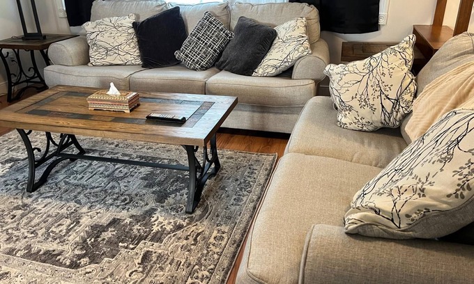 Northwest Edmonton House | Discover comfort with your family at this peaceful place to stay close to WEM.