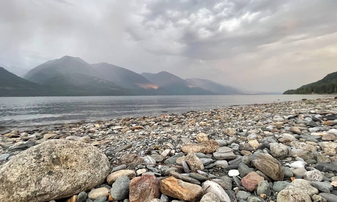 Kaslo Cabin | Discover Lakeside Serenity at Driftwood Cabin A cabin-chic retreat for up to 4