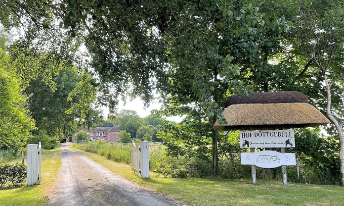 Aventoft Apartment | Discover Tranquility at Fewo Sina: Your Rural Retreat Awaits!