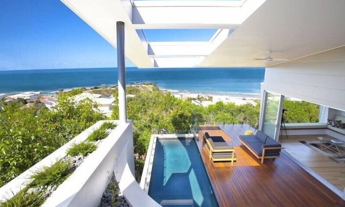 Sunshine Coast House | Discover ultimate luxury at this award-winning architectural masterpiece.