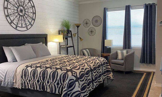 Wimberley Apartment | Discover Wimberley charm from your upstairs cozy studio