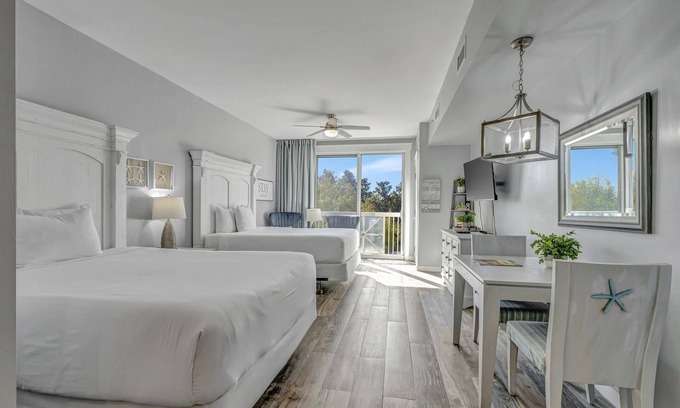 Villa Lago Condo | Discover Your Bright & Upscale Beach Studio Oasis! Featuring a Luxurious King Bed, Sleeper Sofa, Accommodating Up to 4 Guests at Sandestin Golf and Beach Resort!