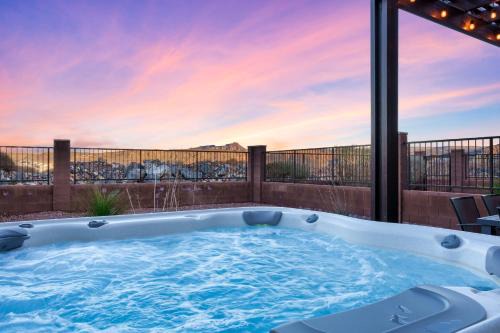 Hurricane House | Discover Zion Mountain, Private Hot Tub-3 Bedroom