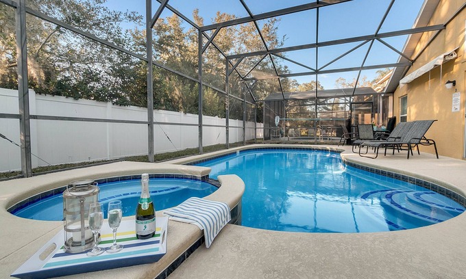 Veranda Palms House | Disney home- Private Pool&Hot Tub! 4b/3ba, 7 beds! Close to all the parks!