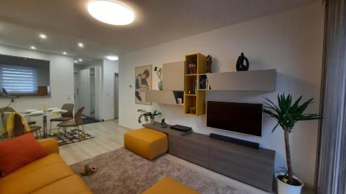 Debrecen Apartment | DISZTINGVÁLT Apartman, free garage