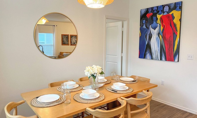 Pflugerville House | Dive into Luxury: Your Retreat in North Austin - Full Amenity House