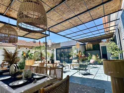 Couronne Urbaine Apartment | Divine Idylle Luxe 3 chambres, terrasse 130m2, jacuzzi, Clim Plein centre