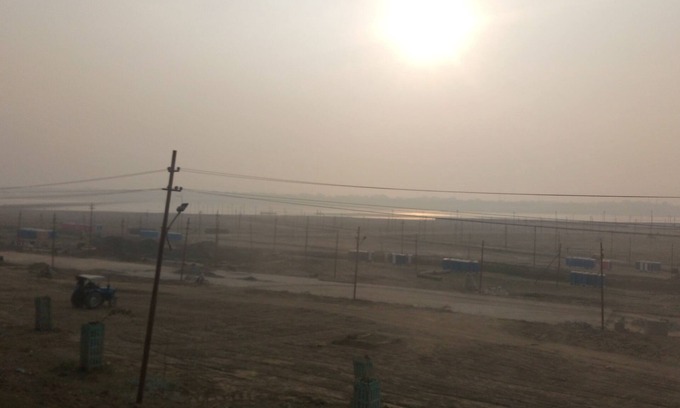 Jhusi House | Divine Riverside Retreat: Rooms with Ganga Views