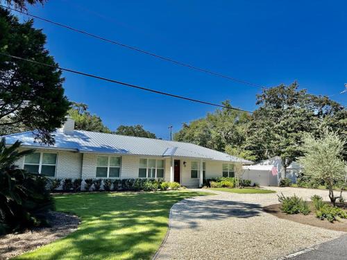 Saint Simons Heights House | Dixie Delight