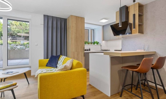 Nove Mesto Apartment | Dizajnovy Apartmen 1 s Terasou pri stanici