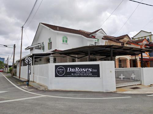 Kampung Telaga Nibong House | DnRoses Inn