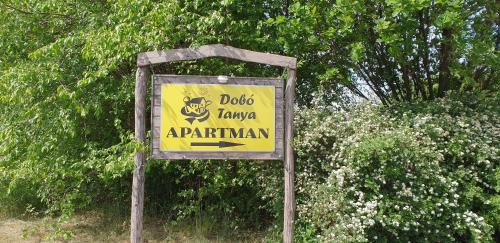 Roszke House | Dobó Tanya