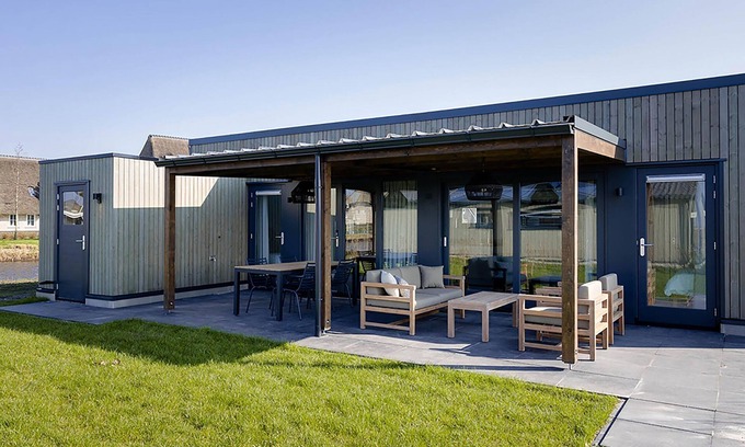 Delfstrahuizen House | Docklodge at Frisian Lakes with Private Mooring