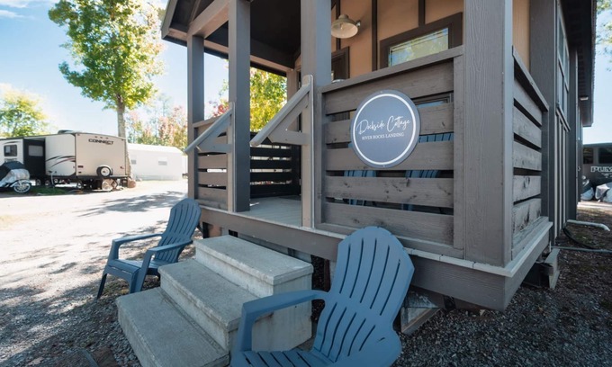 Gadsden House | Dockside at River Rocks Landing