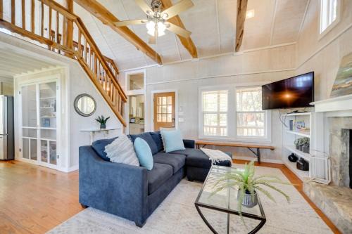 Johnson City Apartment | Dog-Friendly Cabin with Fire Pit in Johnson City!