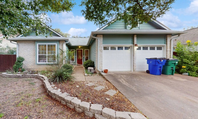 Cedar Park House | Dog-friendly downtown home with enclosed yard, grill, washer/dryer, patio, & AC