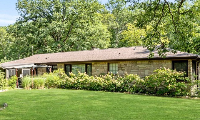 Kendall House | Dog-Friendly Dual Home in the Woods w/Lake Access
