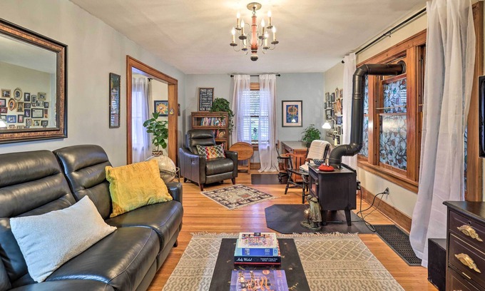 East Rochester Cottage | Dog-friendly East Rochester Getaway w/Yard!