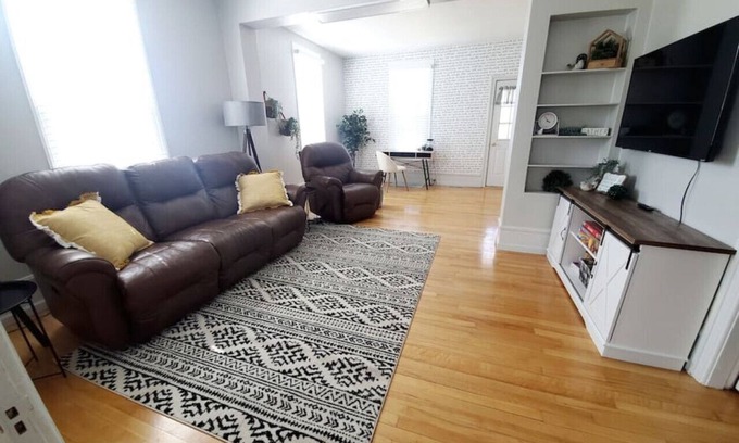 Alpena House | Dog Friendly|Fenced|Winter Monthly Rates