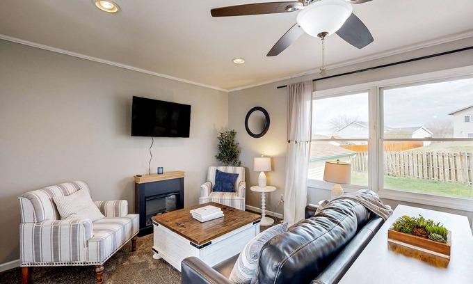 Rapid Valley House | Dog-friendly home with rec room, deck & central location for exploring