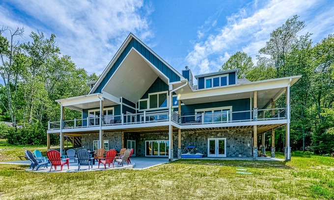 Mineral House | Dog-friendly lakefront home with a game room, children's items, and firepit