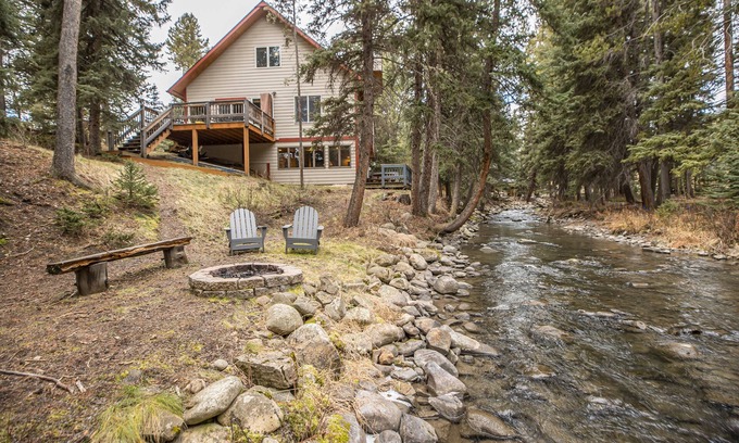 Big Sky House | Dog Friendly | Riverfront Home w/Hot Tub