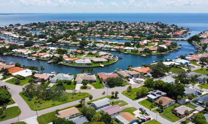 Shore Acres House | Dog Friendly St Pete Sanctuary