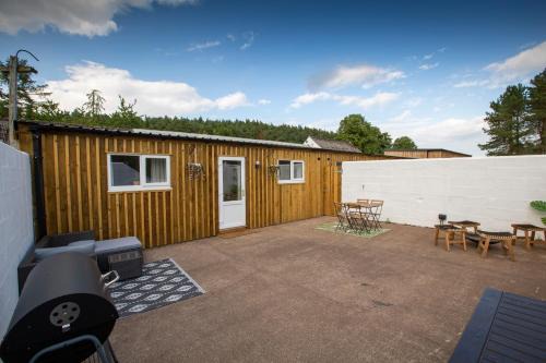 Ford House | Dog House 1