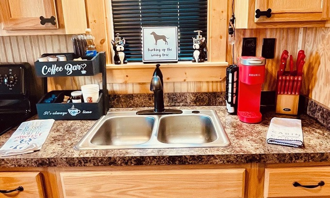 Bryan Cabin | Dogs Rule at the Cabin at Camp K9, but people are welcome too.
