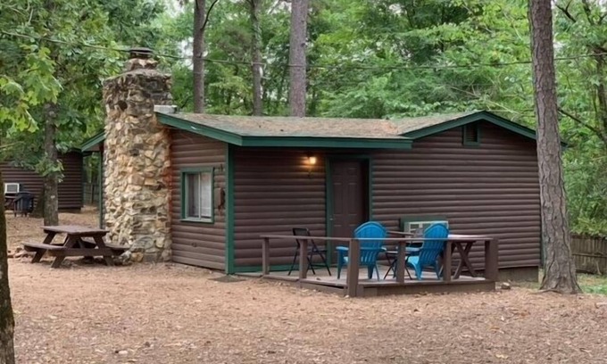 Broken Bow Cabin | Dogwood Den 2 Room Cabin Sleeps 8, with stocked fishing pond!