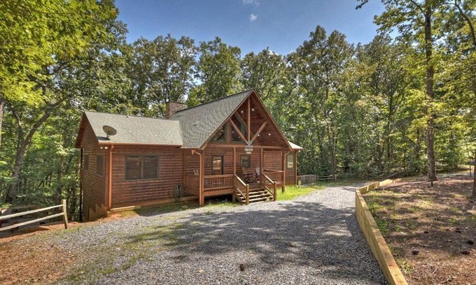 Mineral Bluff House | Dogwood Retreat - GREAT FAMILY RETREAT TIME IN THE NORTH GEORGIA MOUNTAINS OF BLUE RIDGE