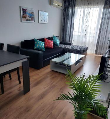 Yurta Apartment | Dolce Aparts Royal Palm