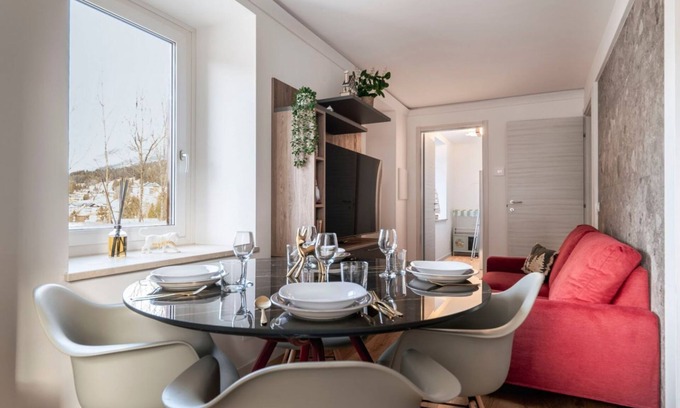 San Vito di Cadore Apartment | Dolomite Elegance: Chic Flat in San Vito di Cadore