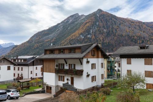Alleghe Apartment | Dolomites Apartment Finestra sul Civetta