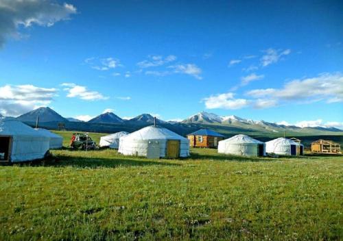 Mongolia Hotel | Doloon Uul