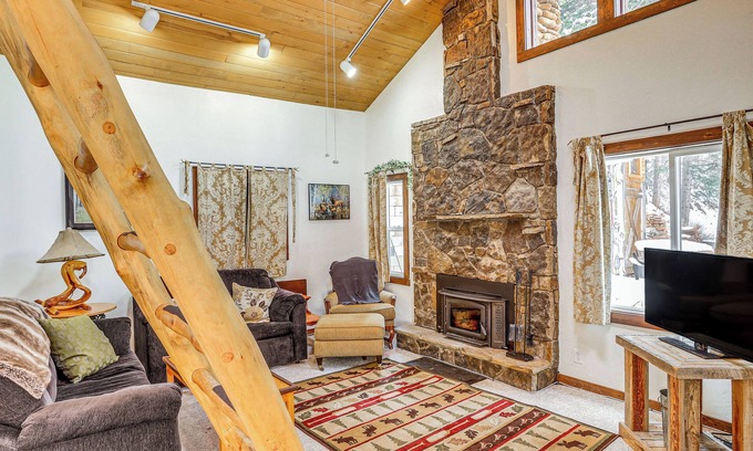 Dolores Cabin | Dolores Cabin w/River Access: Pets Welcome!