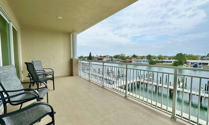 Island Estate Condo | Dolphin Harbour 305 - Luxury Waterfront
