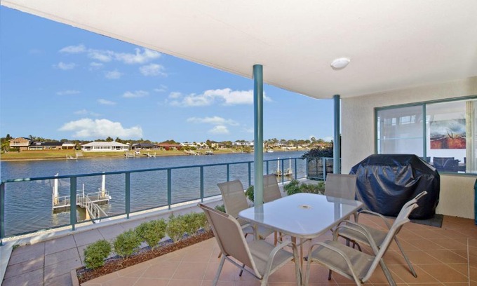 Port Macquarie Apartment | Dolphins 2 7 Commodore Crescent