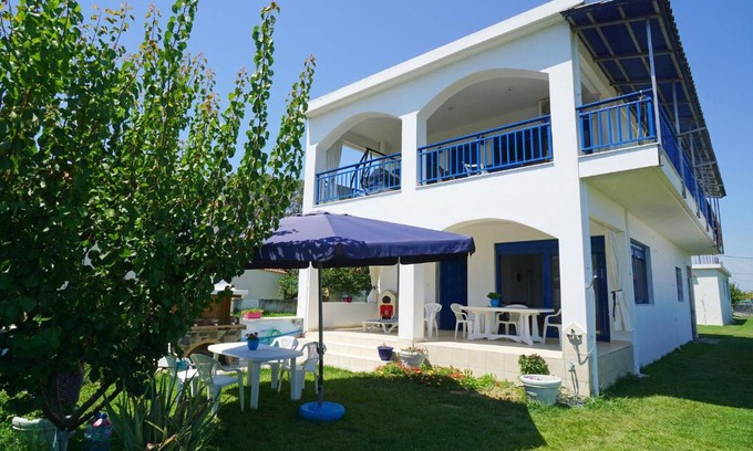 Avdira House | Dolphins House
