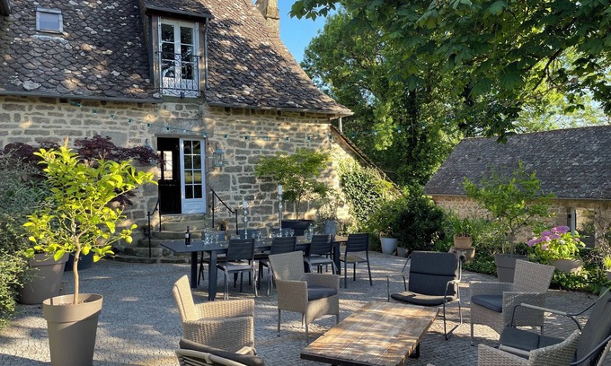 Camps-Saint-Mathurin-Leobazel House | Domaine du Vidal