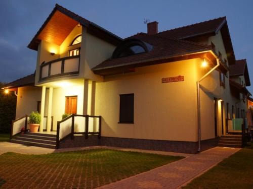 Debki House | Dom Gościnny Klemens
