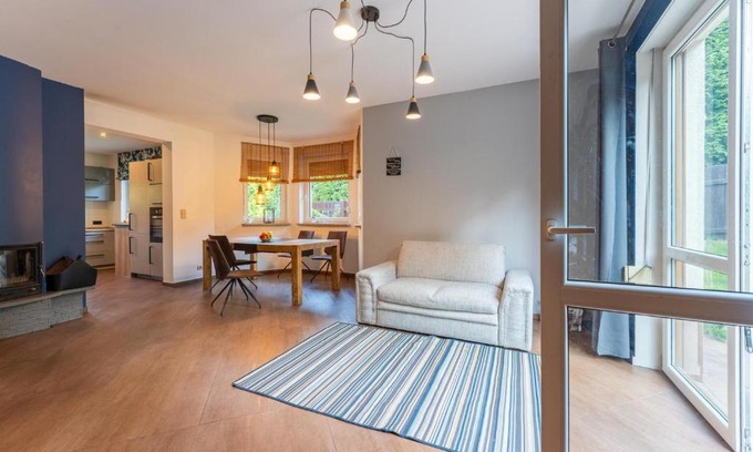 Staniszow Apartment | Dom Magiczna Oaza - 3 sypialnie, 2 łazienki, ogród, miejsce na grilla - Space Apart